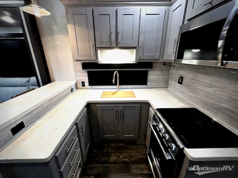 2023 Keystone Fuzion 421 RV Photo 3