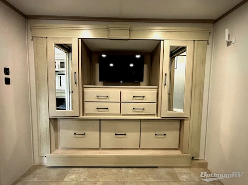 2025 Grand Design Solitude 391DL RV Photo 4