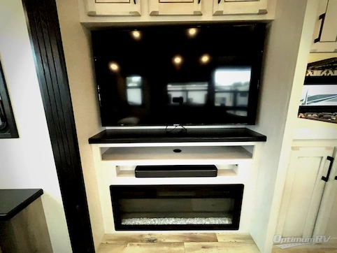 2022 KZ Durango Gold G356RLQ RV Photo 4