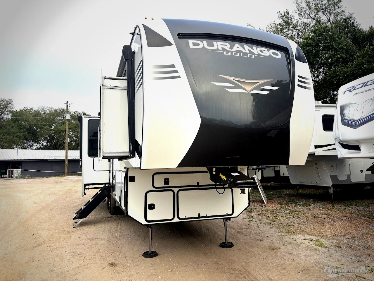 2022 KZ Durango Gold G356RLQ Photo 1