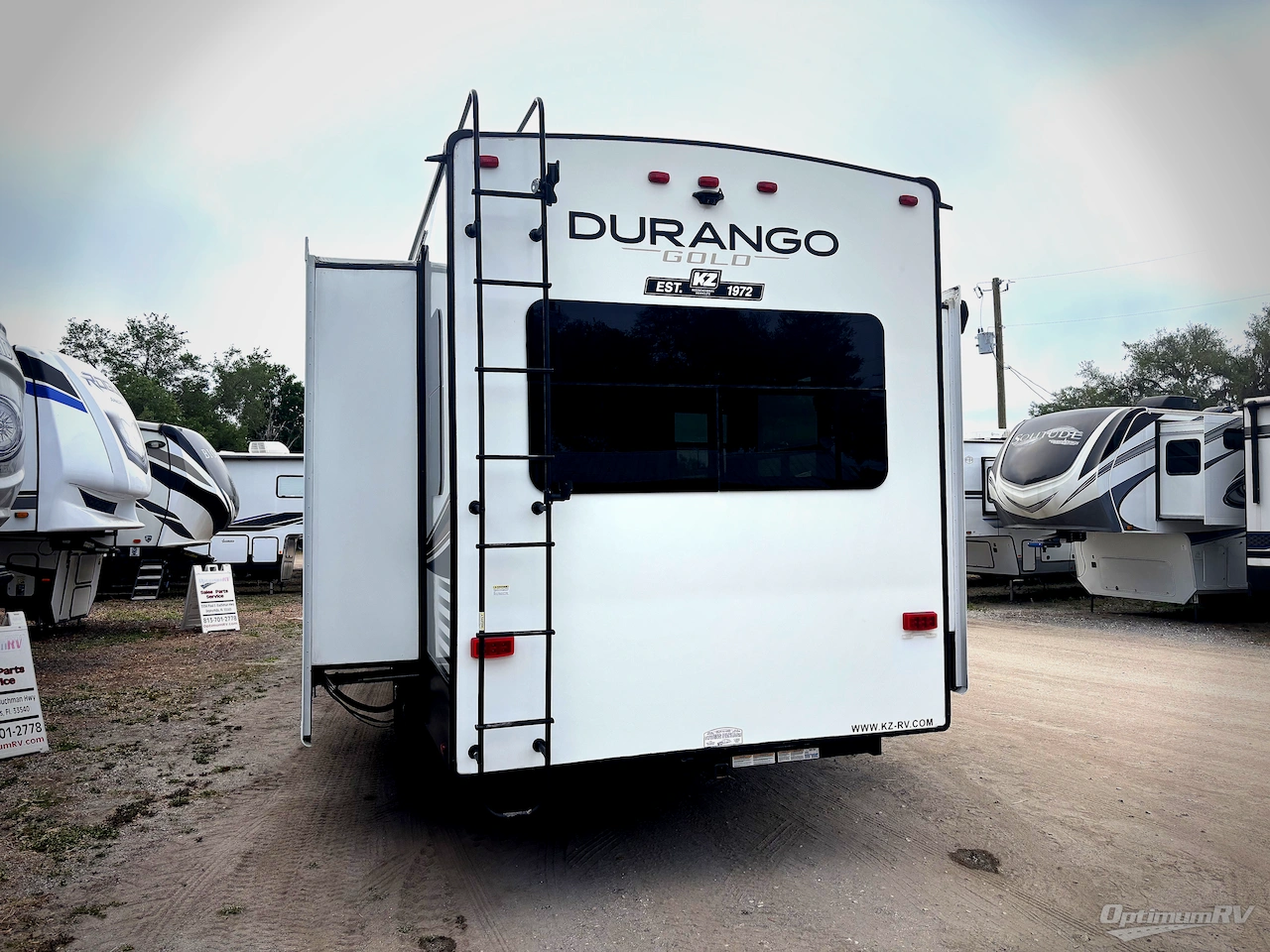2022 KZ Durango Gold G356RLQ Photo 3