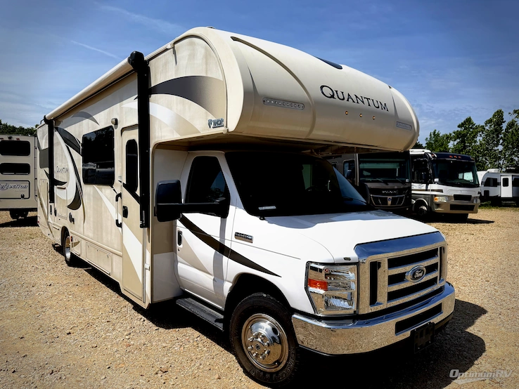 2017 Thor Quantum PD31 RV Photo 1
