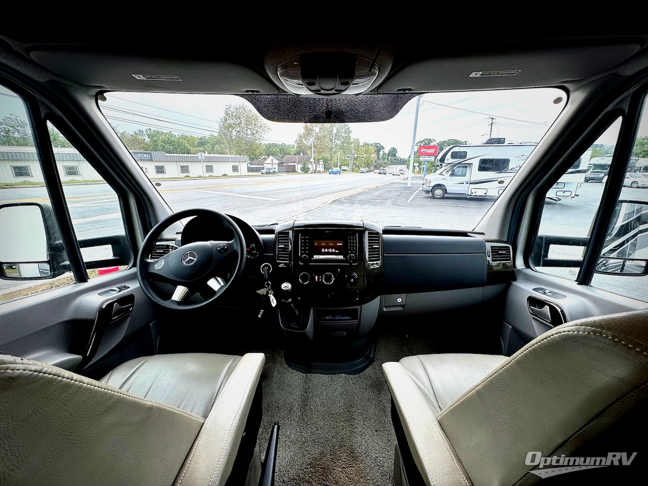 2017 Phoenix USA Phoenix Cruiser 2350 Photo 4