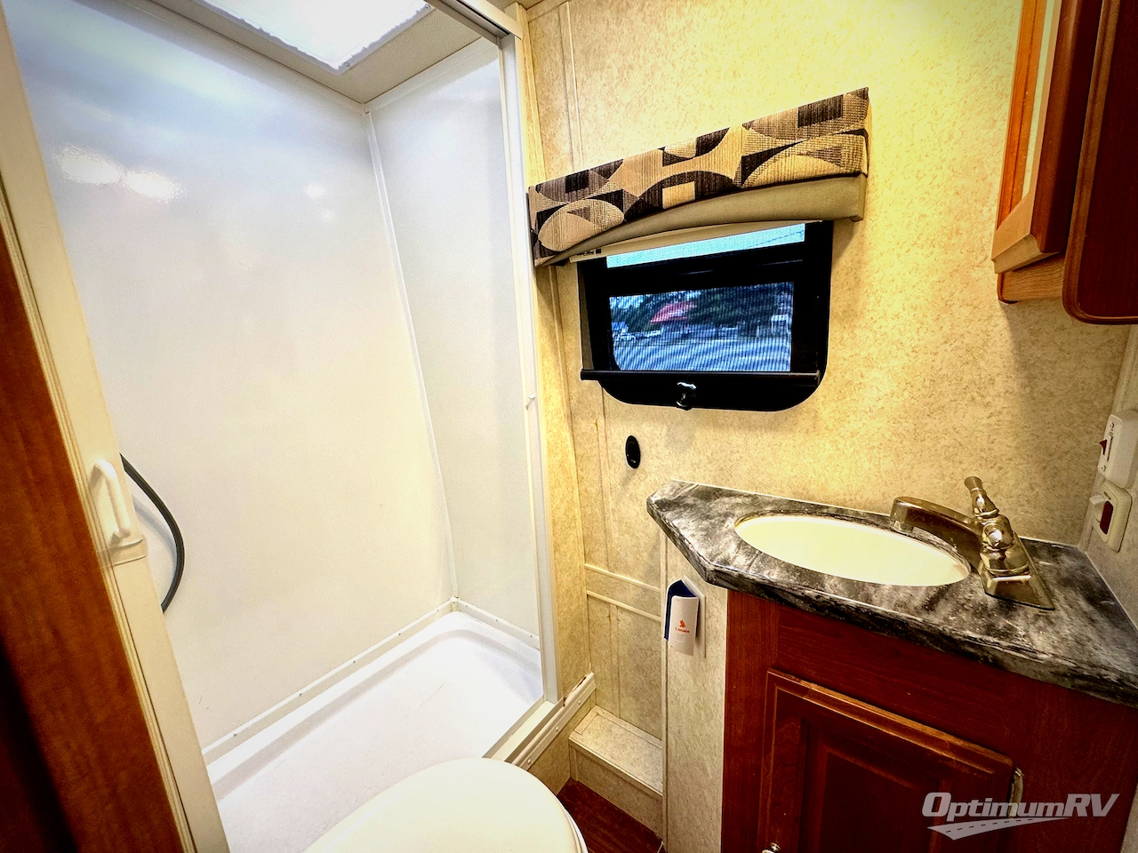 2017 Phoenix USA Phoenix Cruiser 2350 Photo 14