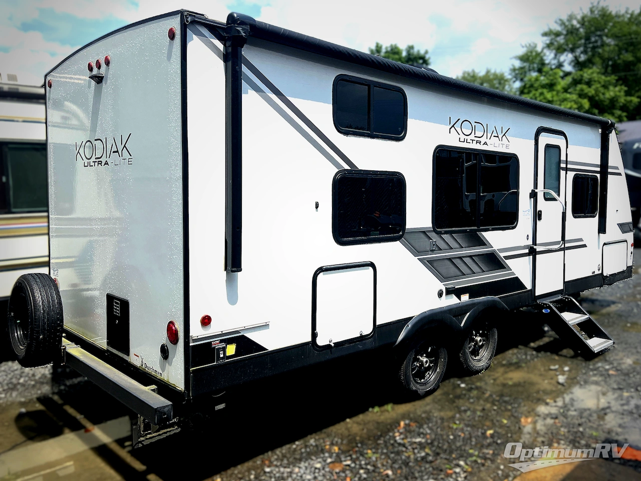 2022 Dutchmen Kodiak Ultra-Lite 227BH Photo 3