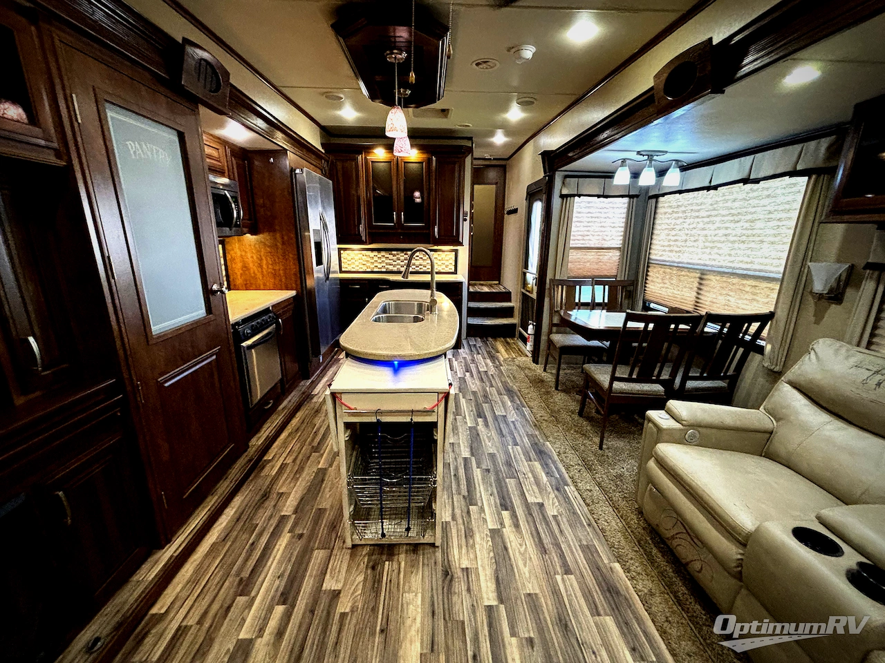 2015 Grand Design Solitude 369RL Photo 4