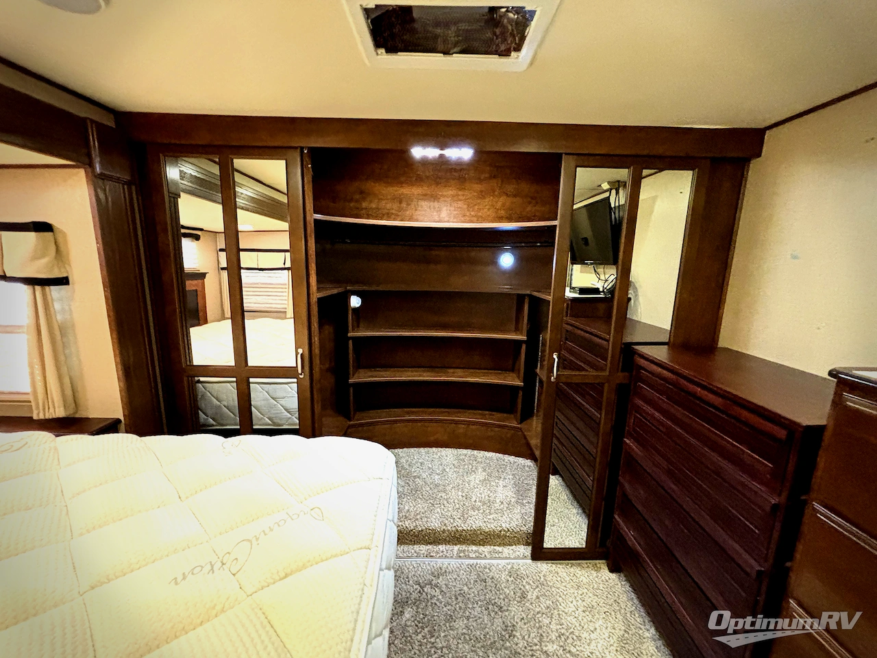 2015 Grand Design Solitude 369RL Photo 9