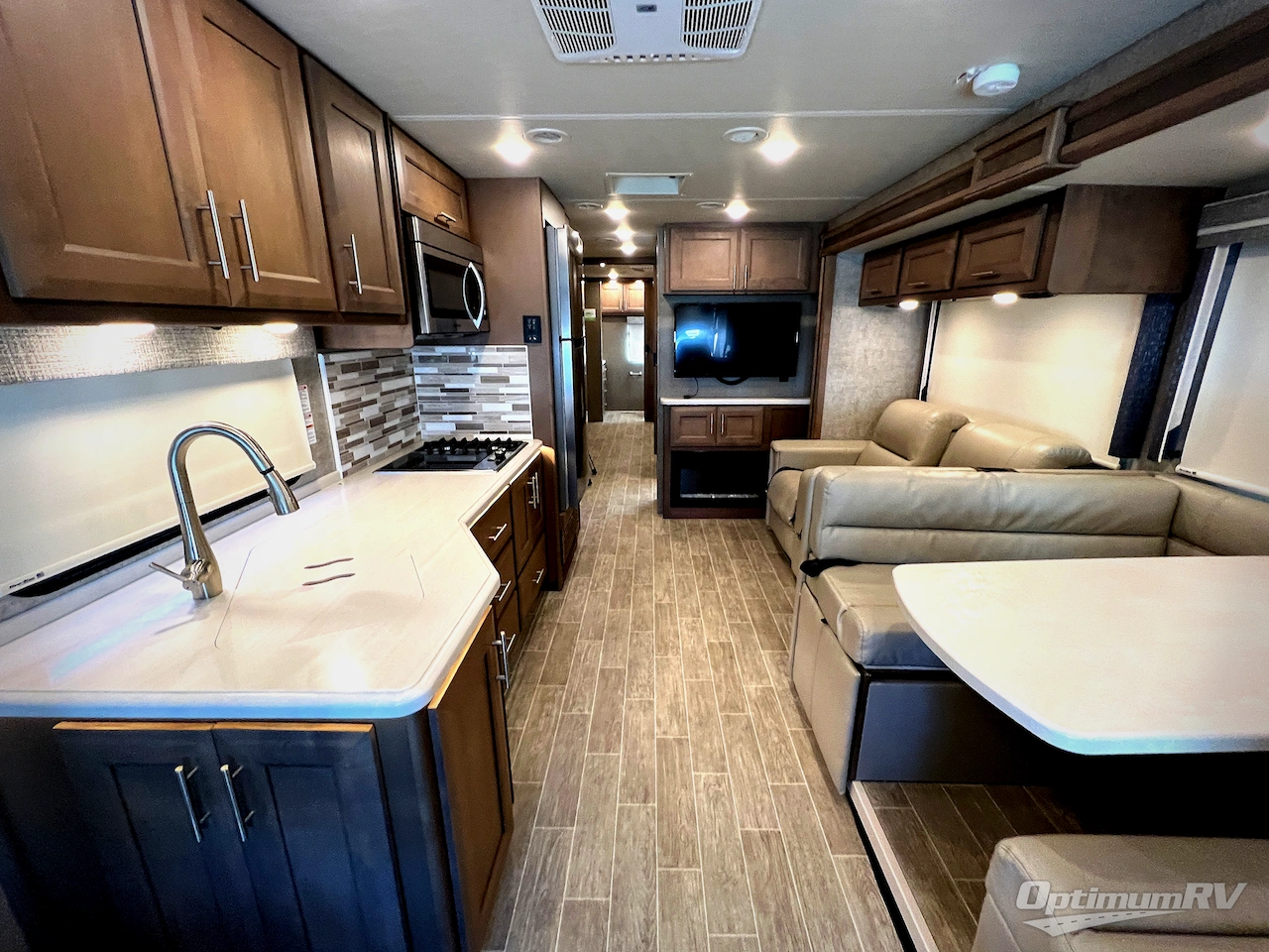 2022 Thor Miramar 37.1 Photo 4