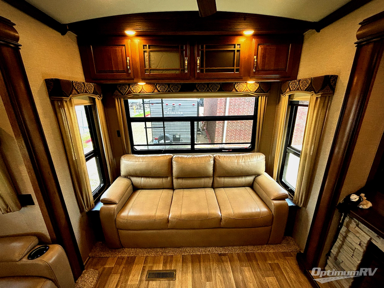 2017 Keystone Montana 3921 FB Photo 8