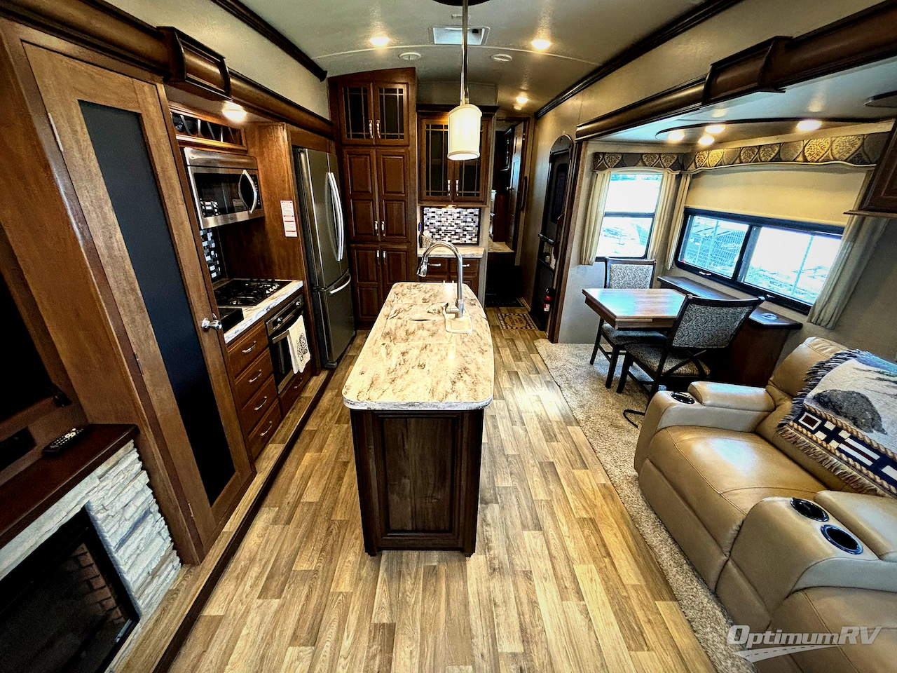 2017 Keystone Montana 3921 FB Photo 5
