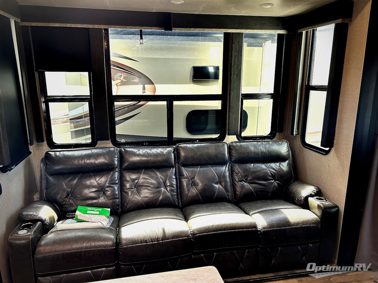 2019 Keystone Fuzion 373 Photo 11