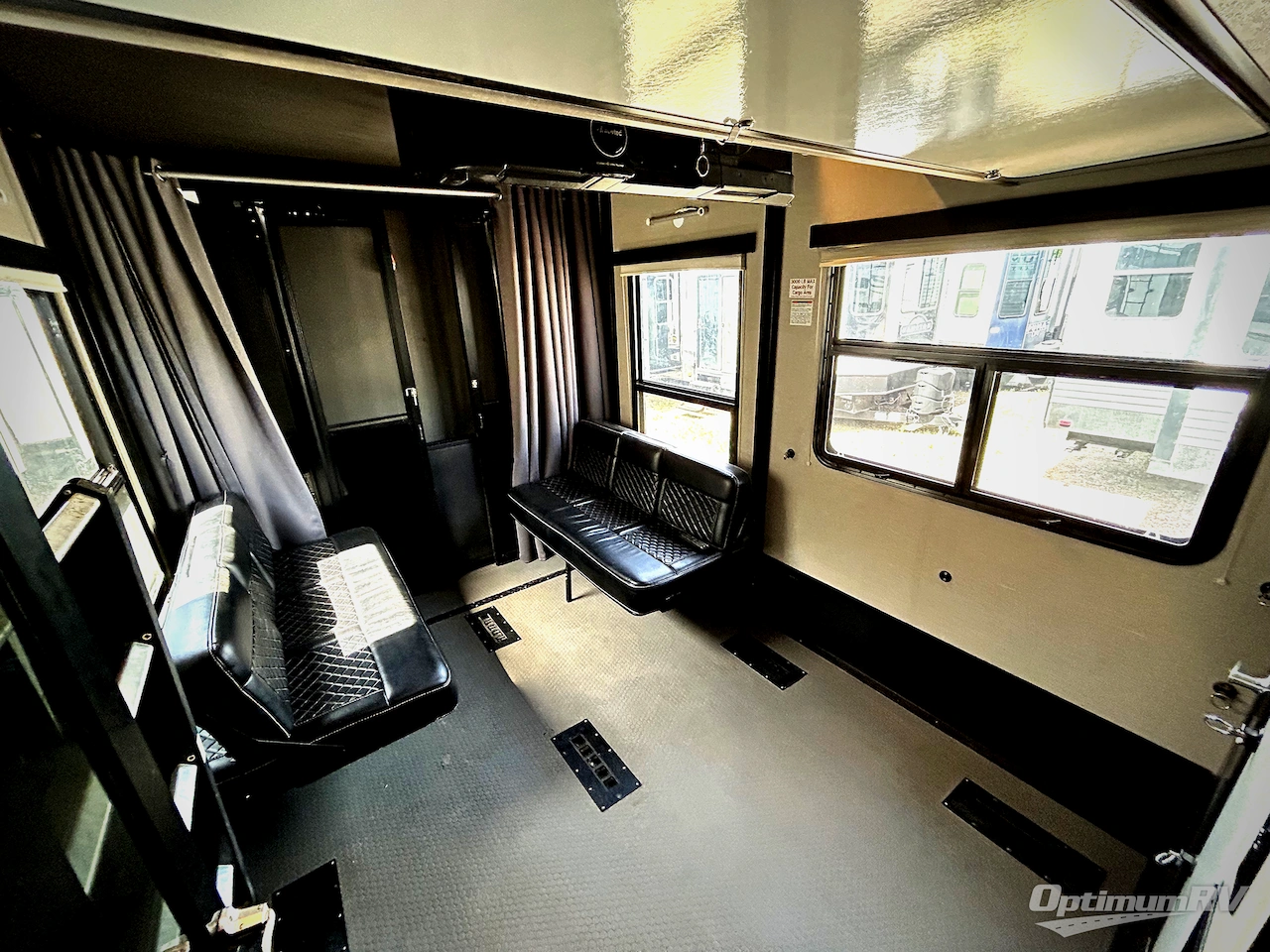 2019 Keystone Fuzion 373 Photo 14