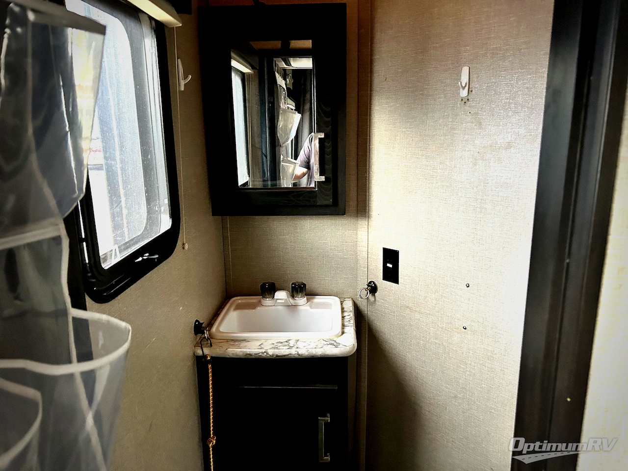 2019 Keystone Fuzion 373 Photo 18