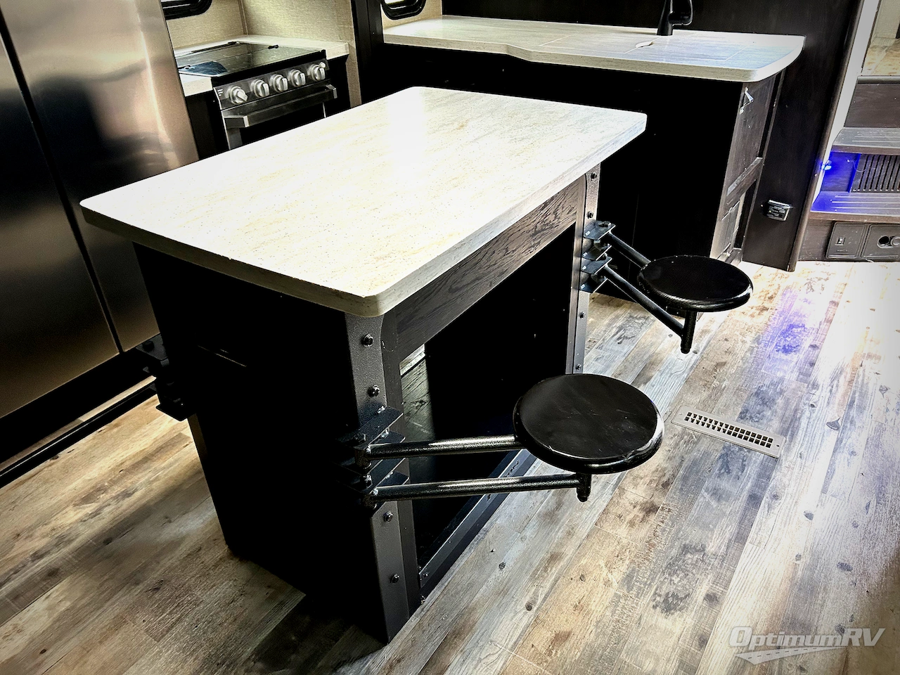 2019 Keystone Fuzion 373 Photo 10
