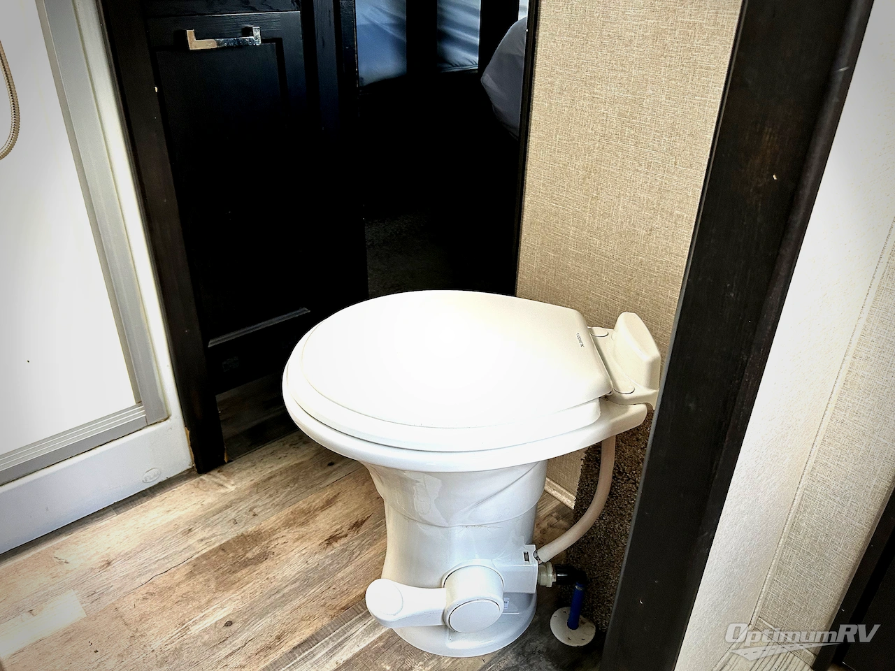 2019 Keystone Fuzion 373 Photo 25