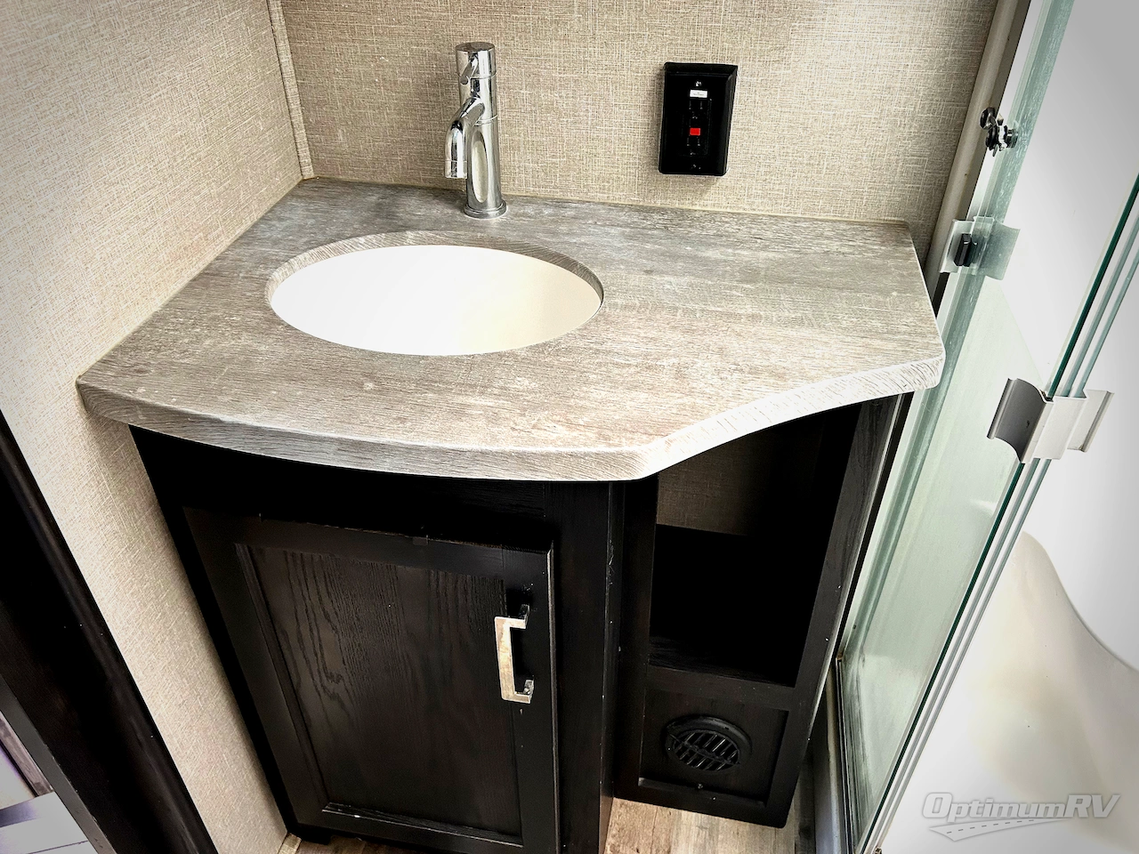 2019 Keystone Fuzion 373 Photo 27