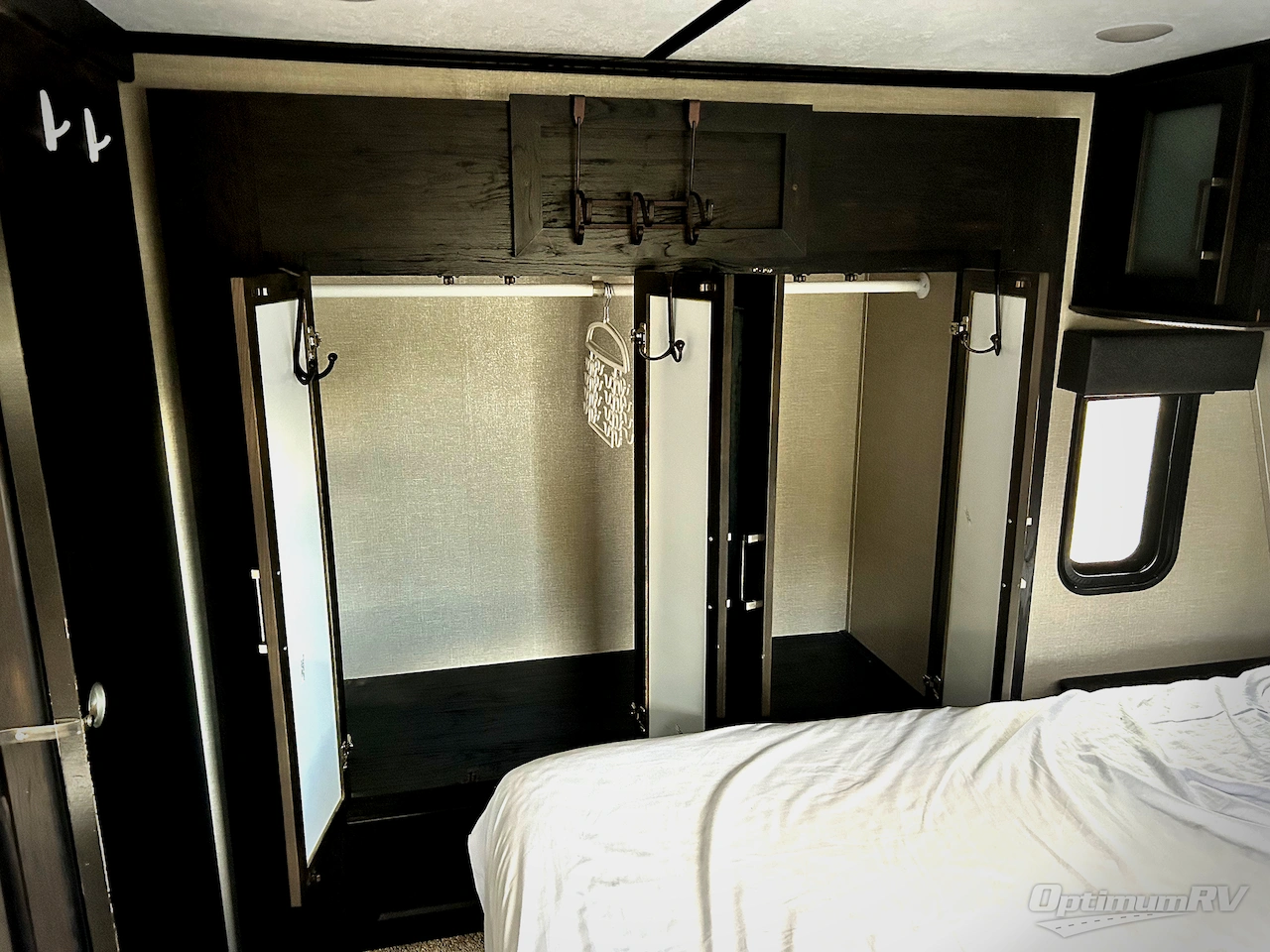 2019 Keystone Fuzion 373 Photo 22