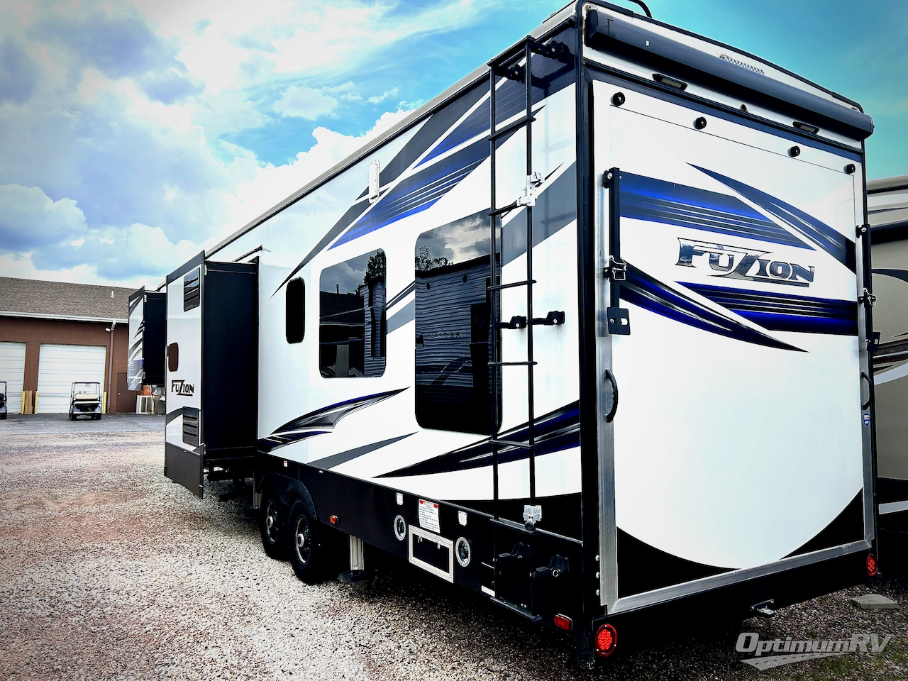 2019 Keystone Fuzion 373 Photo 3