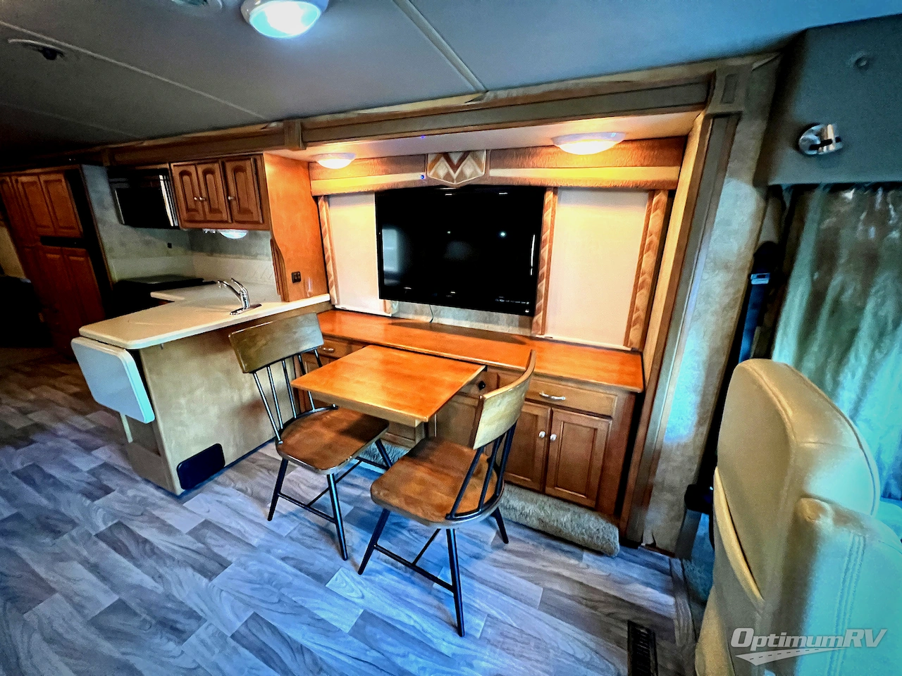 2012 Winnebago Sightseer 33C Photo 10