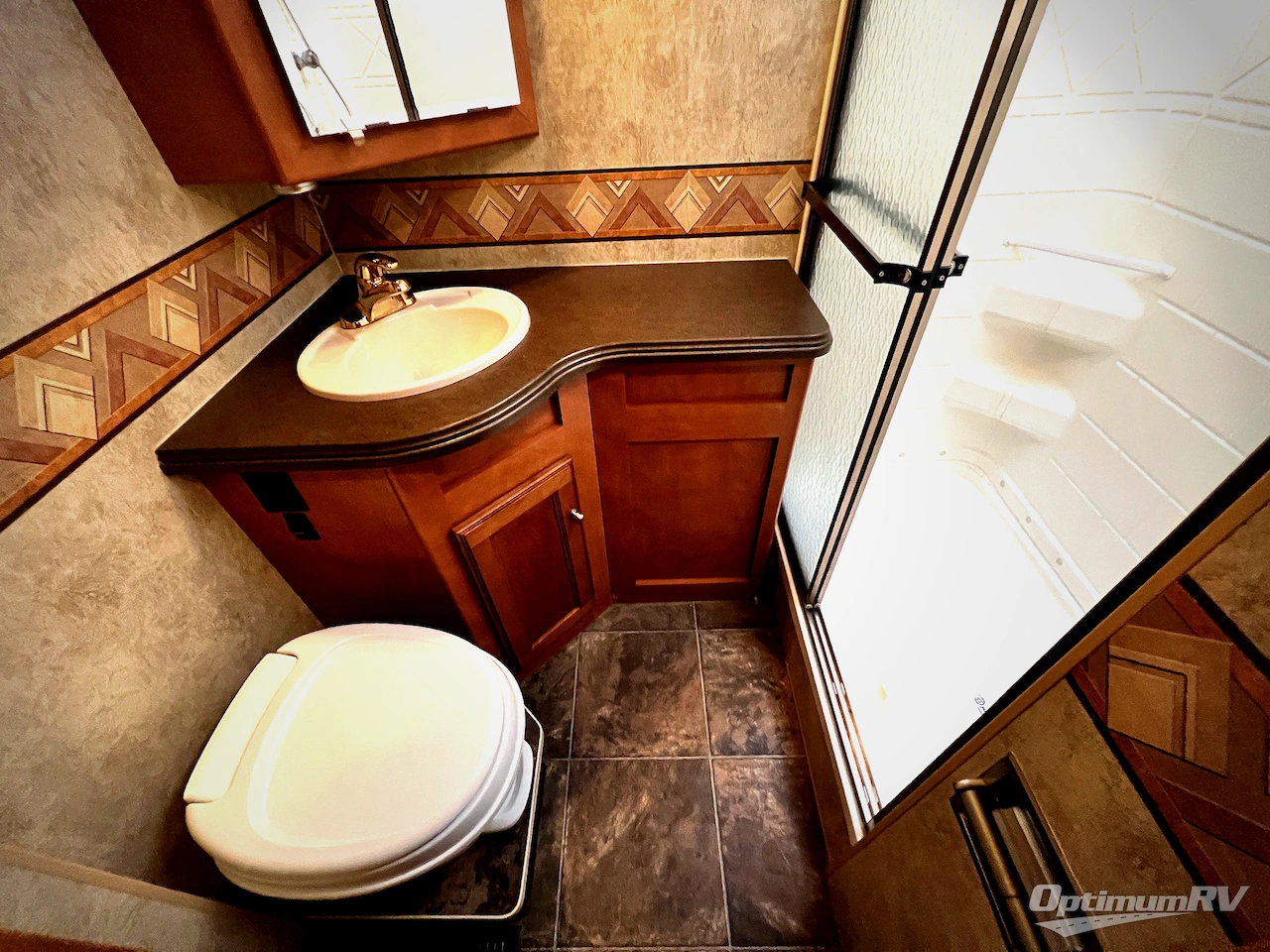 2012 Winnebago Sightseer 33C Photo 18