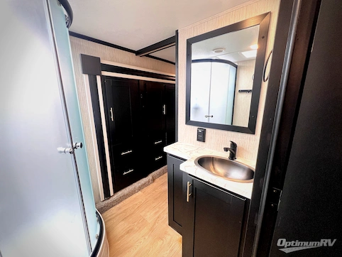 2021 Forest River Wildcat 297BH RV Photo 3