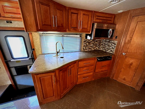 2013 Coachmen Encounter 37FW RV Photo 3