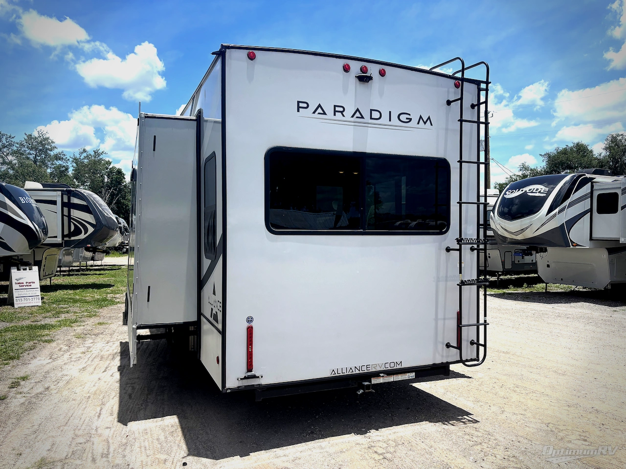 2024 Alliance Paradigm 370FB Photo 3