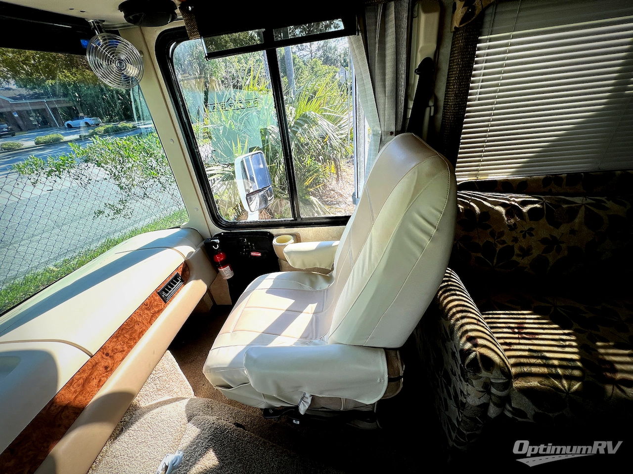 2004 Damon Daybreak 3270 Photo 8