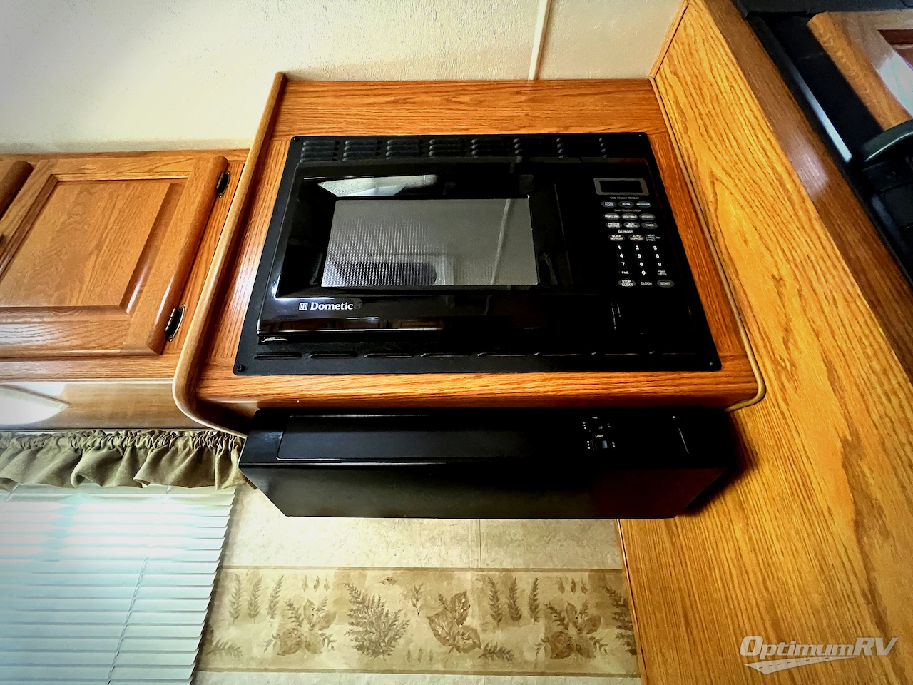 2004 Damon Daybreak 3270 Photo 10