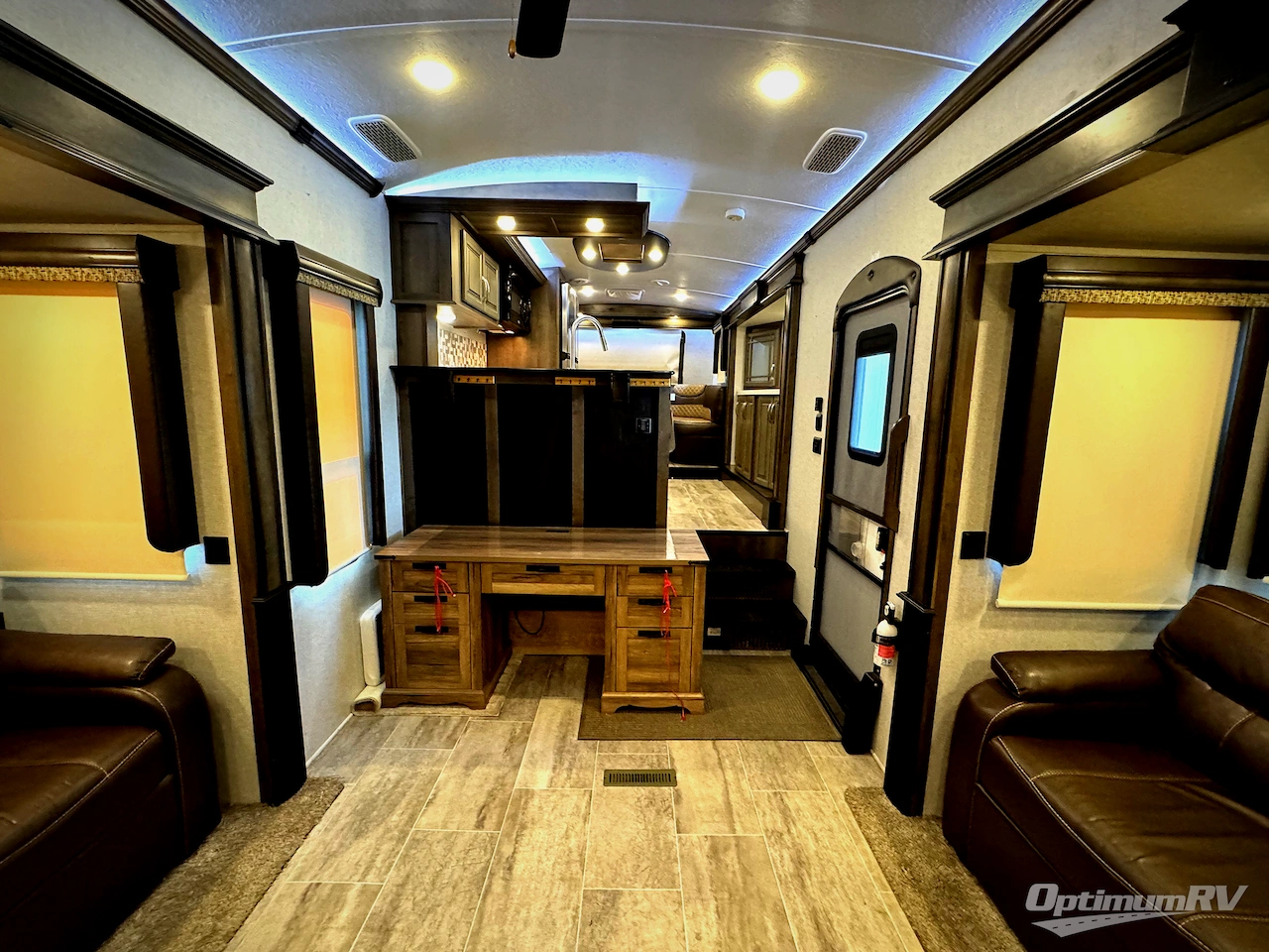 2018 Keystone Montana 3820FK Photo 5