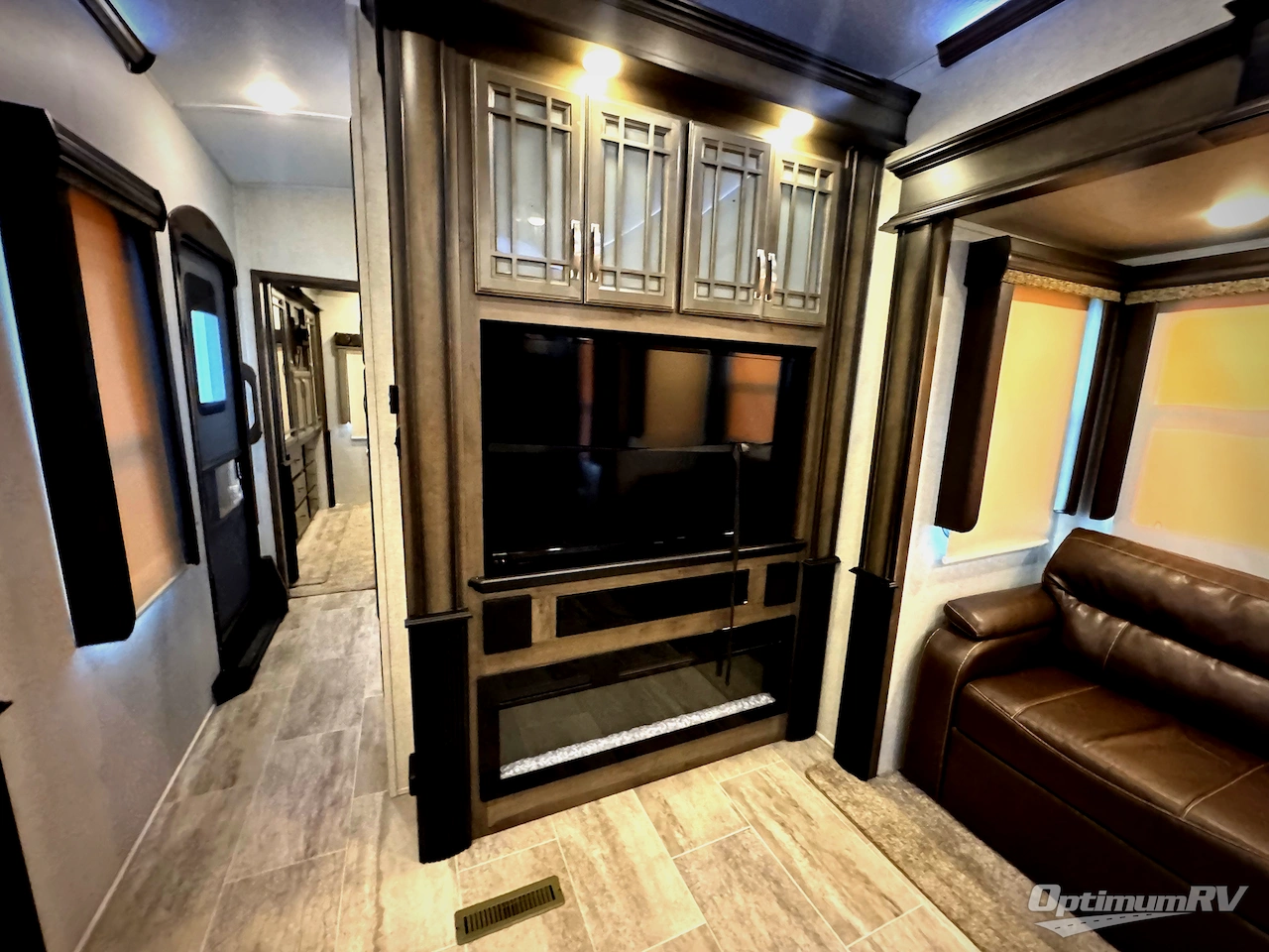 2018 Keystone Montana 3820FK Photo 12