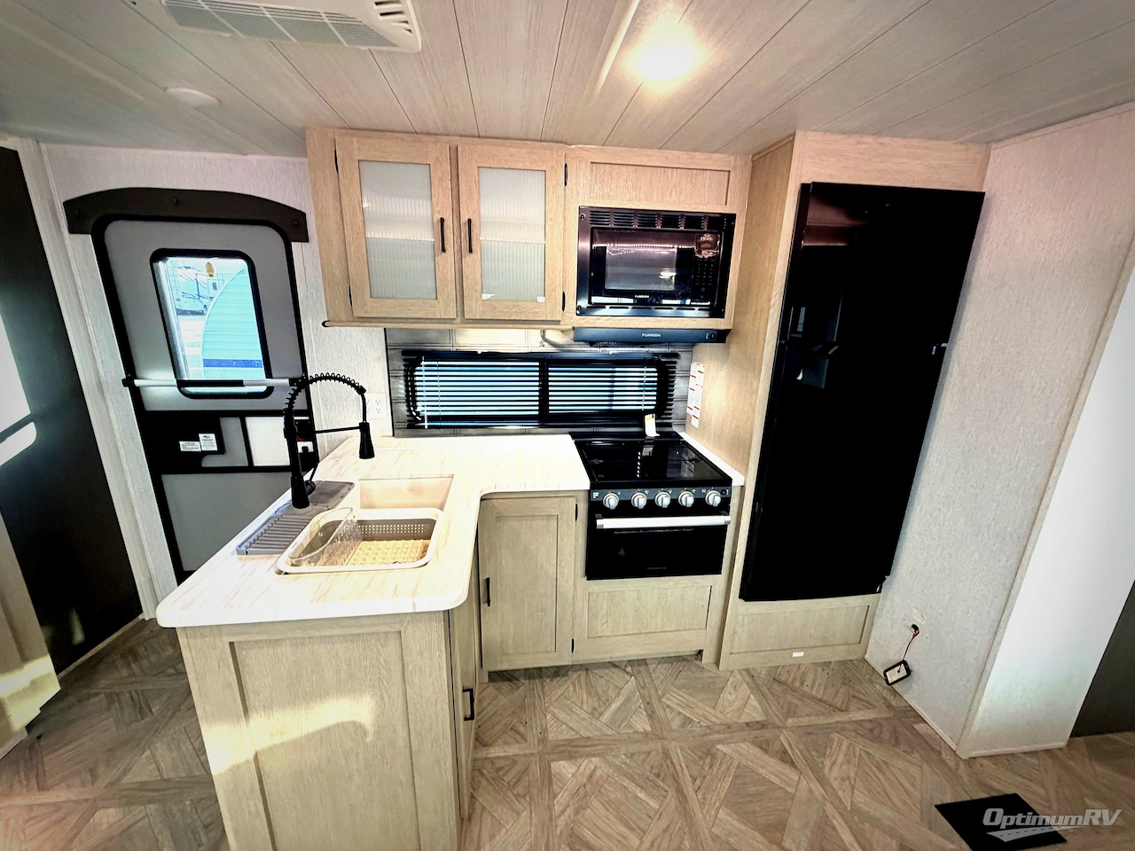 2023 Forest River Salem 31KQBTS Photo 7