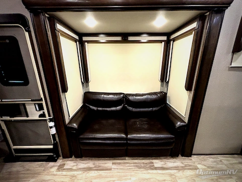2020 Grand Design Solitude 390RK RV Photo 4