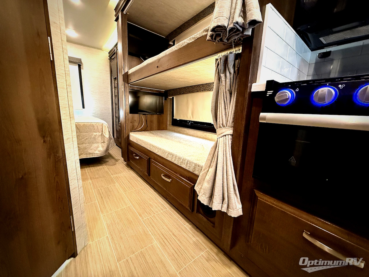 2022 Entegra Vision 29F Photo 18