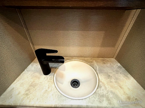 2021 Grand Design Solitude 380FL RV Photo 3