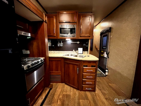 2018 Jayco Eagle HT 30.5 MBOK RV Photo 2