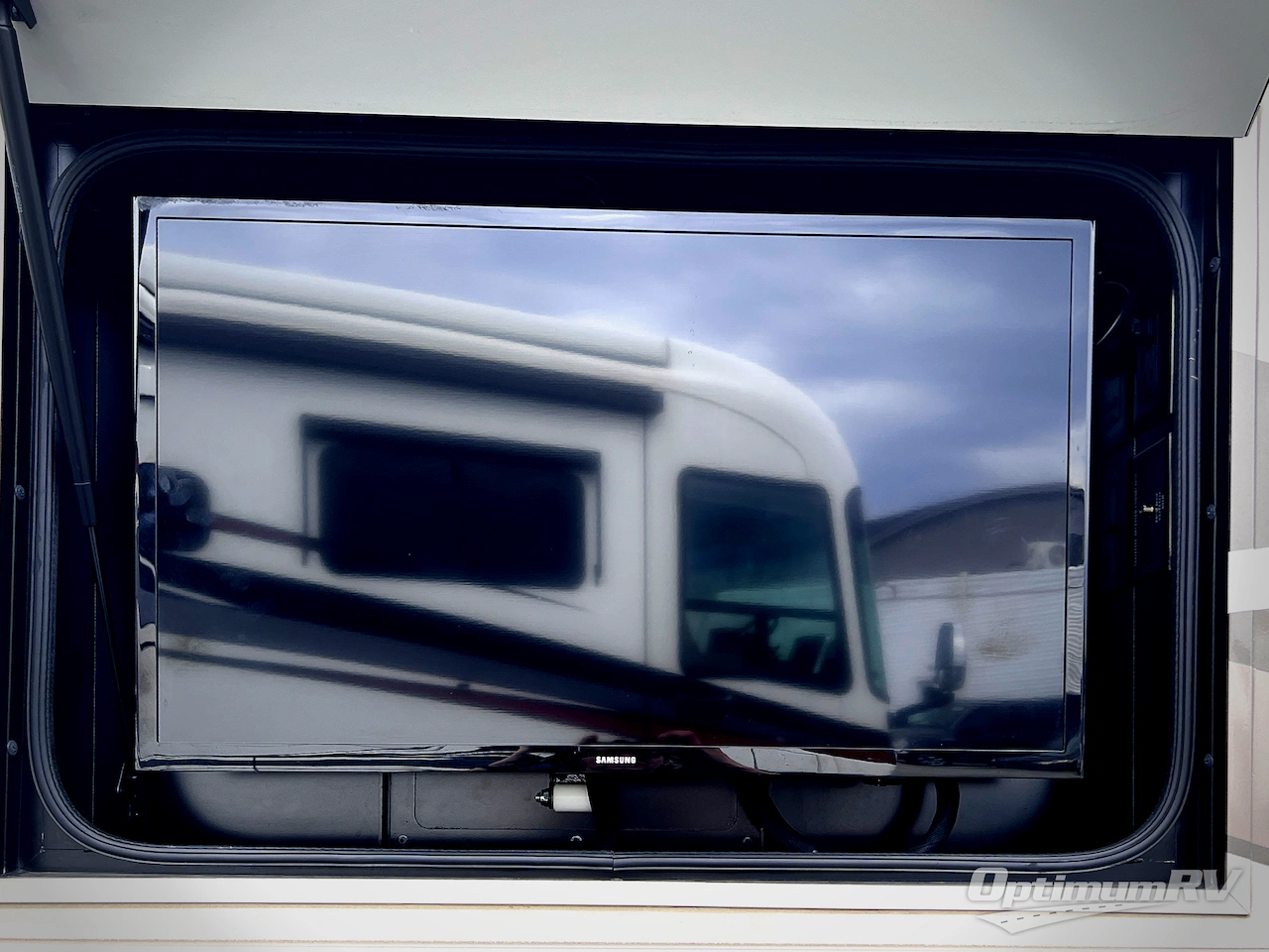 2017 Winnebago Forza 34T Photo 4