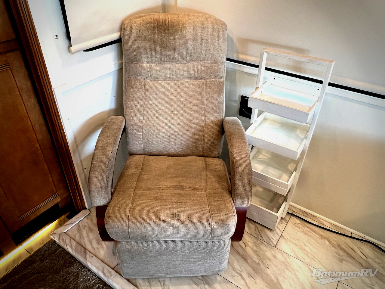 2017 Winnebago Forza 34T Photo 10