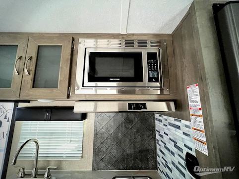 2020 Palomino Puma Ultra Lite 16BHX RV Photo 3