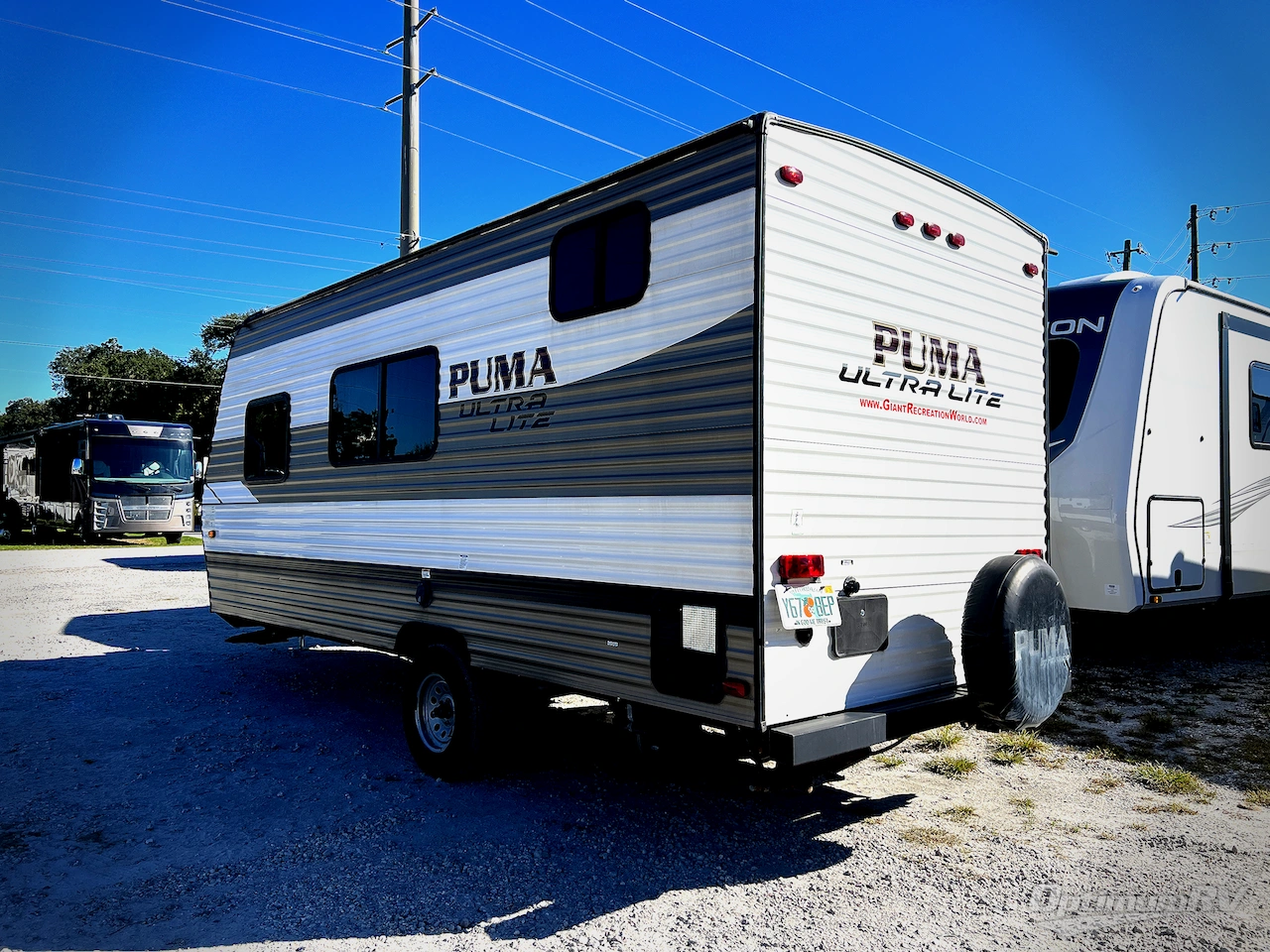 2020 Palomino Puma Ultra Lite 16BHX Photo 2