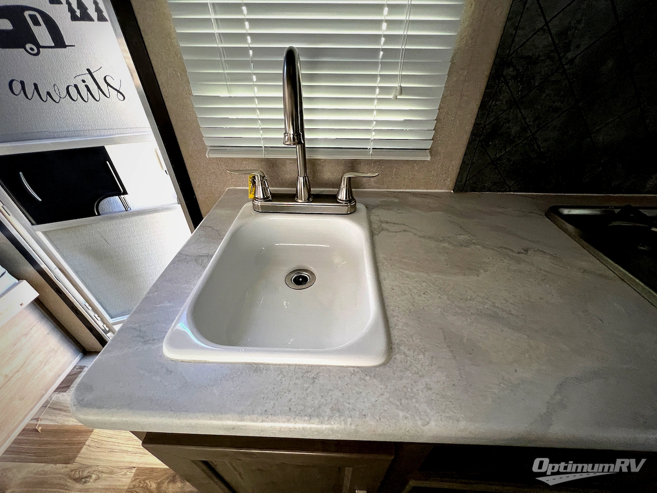 2020 Palomino Puma Ultra Lite 16BHX Photo 9