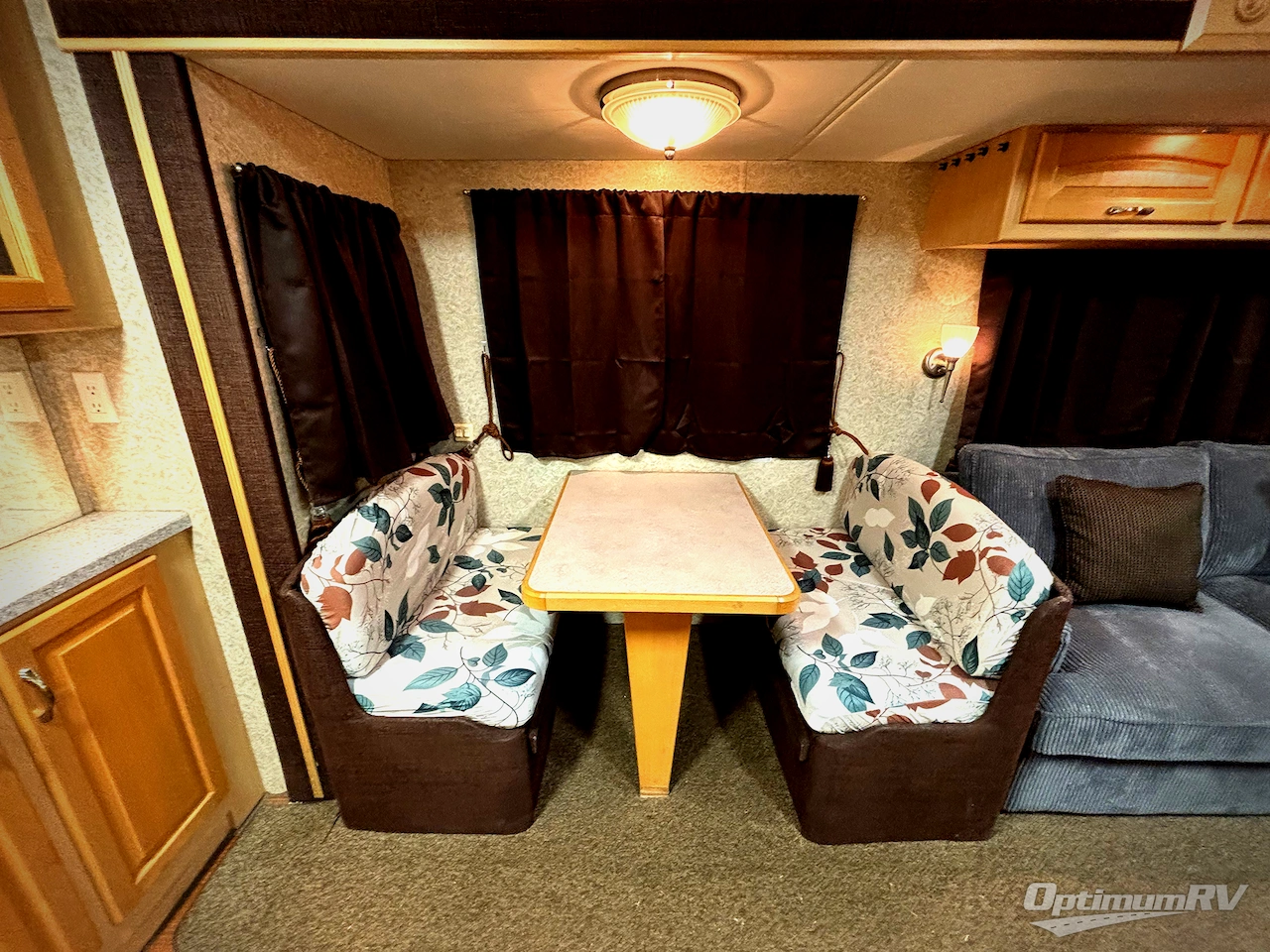 2007 Newmar Kountry Star KSCA 3762 Photo 14