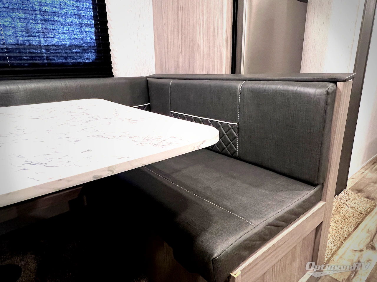 2022 Dutchmen Coleman Lantern Series 242BH Photo 18