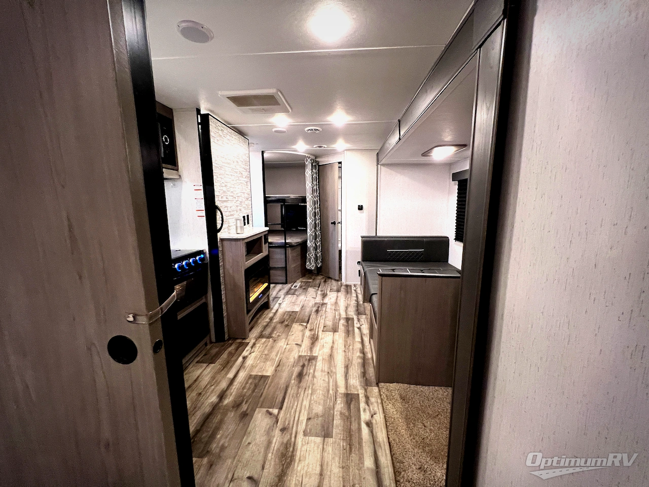 2022 Dutchmen Coleman Lantern Series 242BH Photo 36