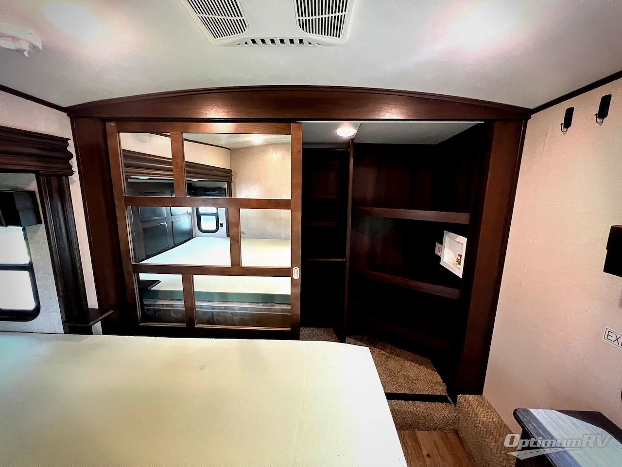 2019 Jayco North Point 377RLBH Photo 21