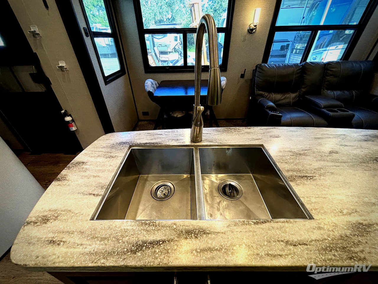 2019 Jayco North Point 377RLBH Photo 47