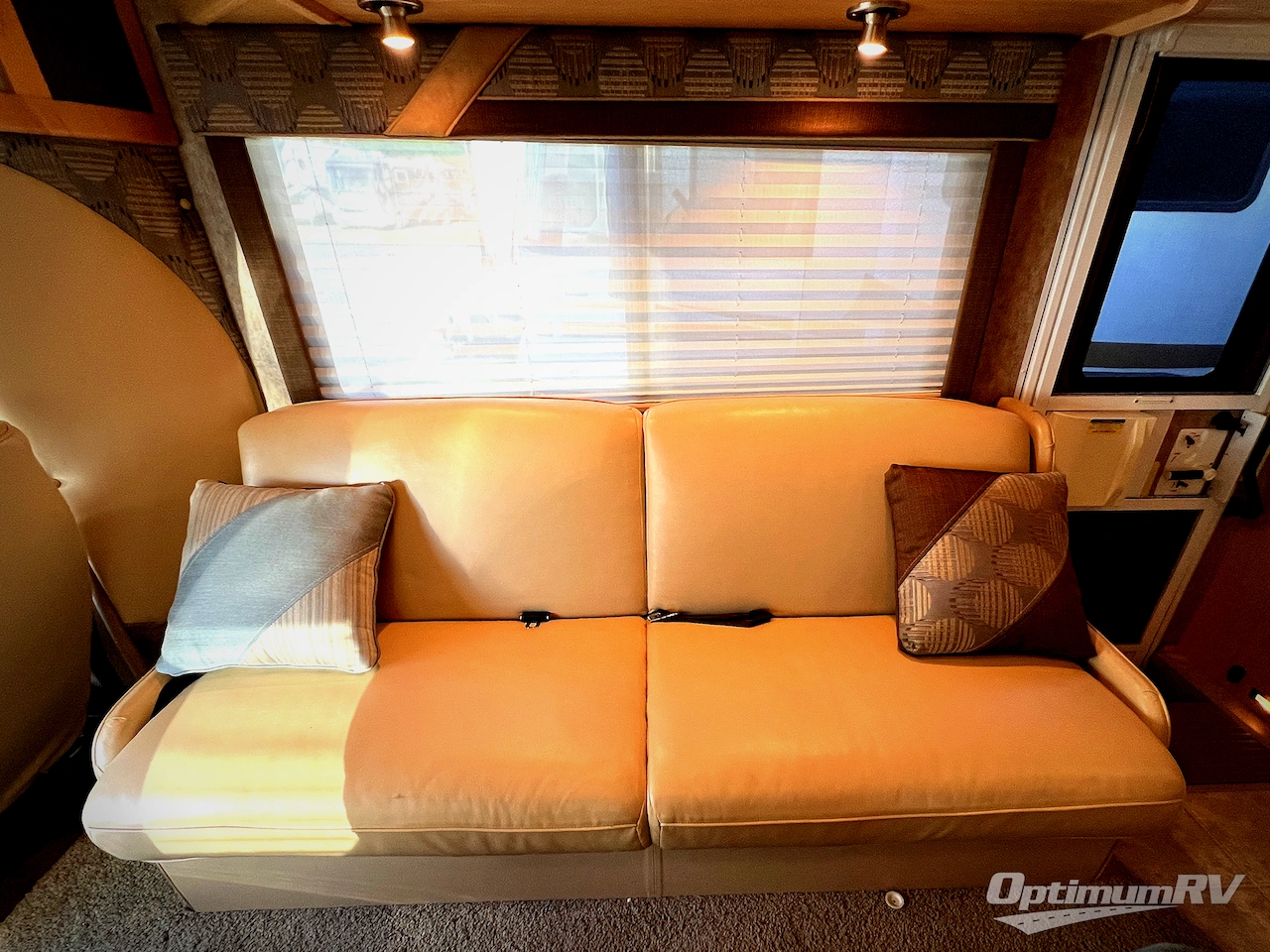 2006 Itasca Cambria 29H Photo 10