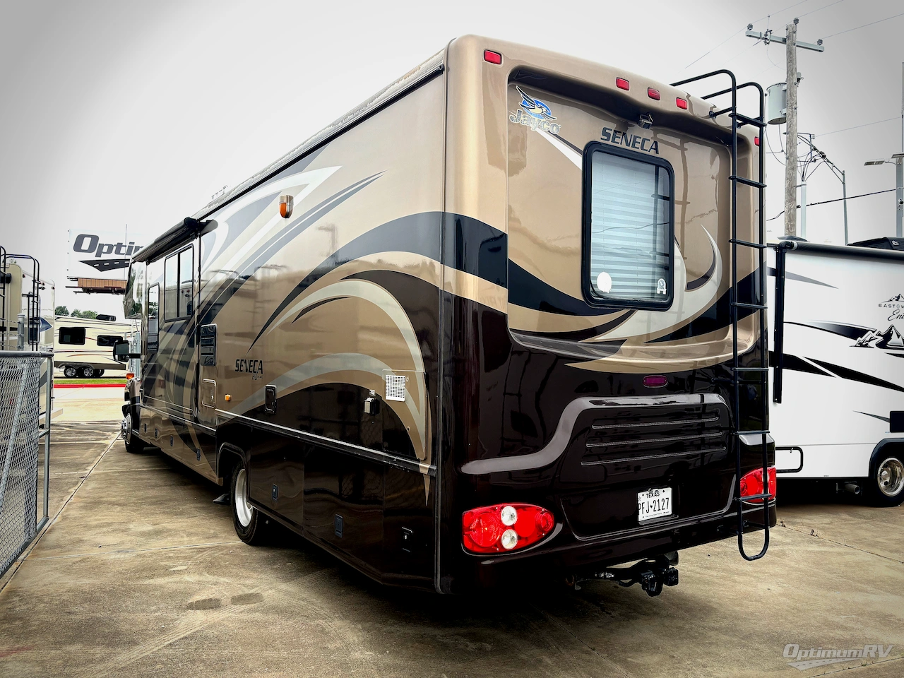 2009 Jayco Seneca HD 35GS Photo 3
