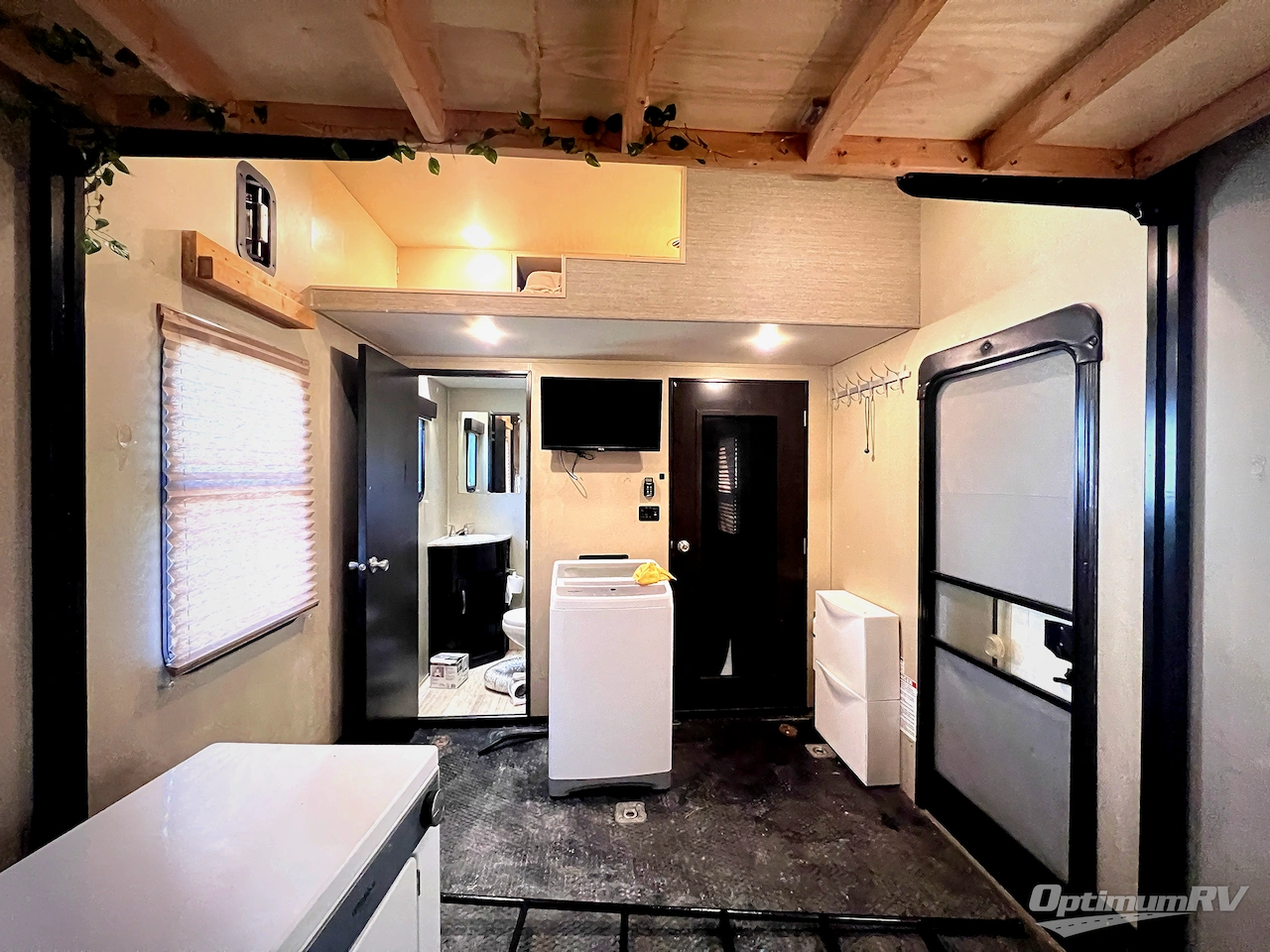 2018 Grand Design Momentum M-Class 350M Photo 10