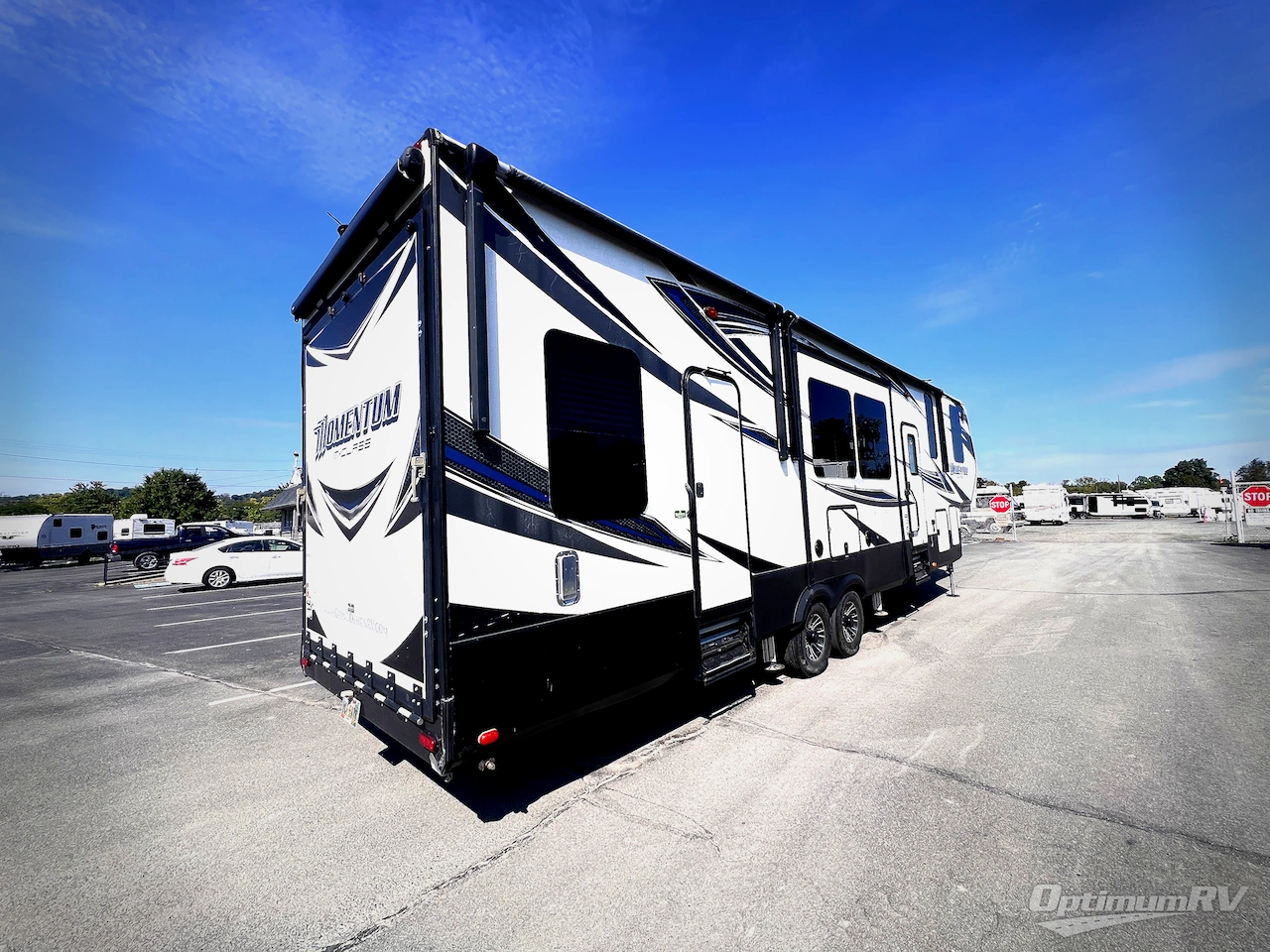 2018 Grand Design Momentum M-Class 350M Photo 3